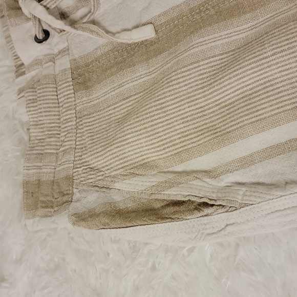 𝅺croft & Barrow Lightweight Striped Capri Size Small - Picture 3 of 11